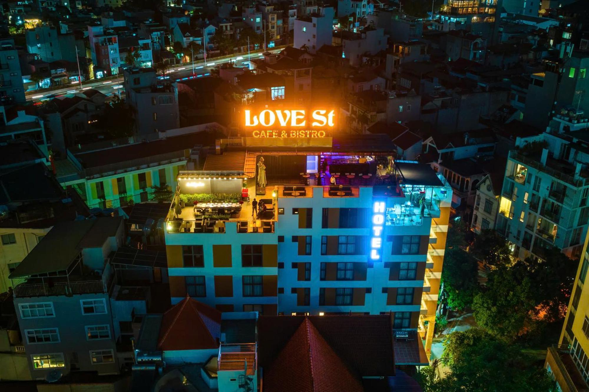 Love St - Hanoi Hotel Bagian luar foto
